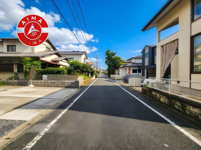 筑紫野市下見第1-1棟（1号棟）の外観|前面道路含む現地の写真です。