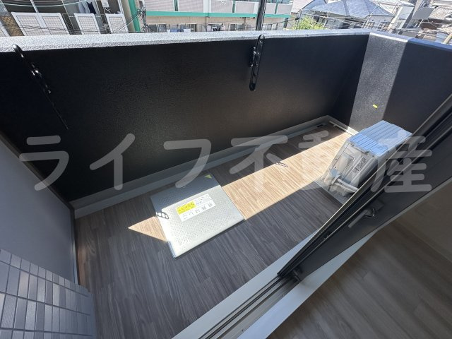 プレサンスOSAKA東中本エシデルのバルコニー