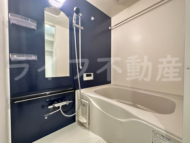 プレサンスOSAKA東中本エシデルの浴室