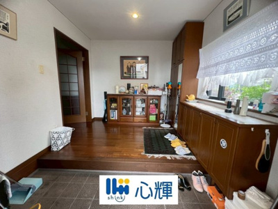 【玄関】 | 山陽小野田市高栄1丁目 中古住宅／3LDK・2階建