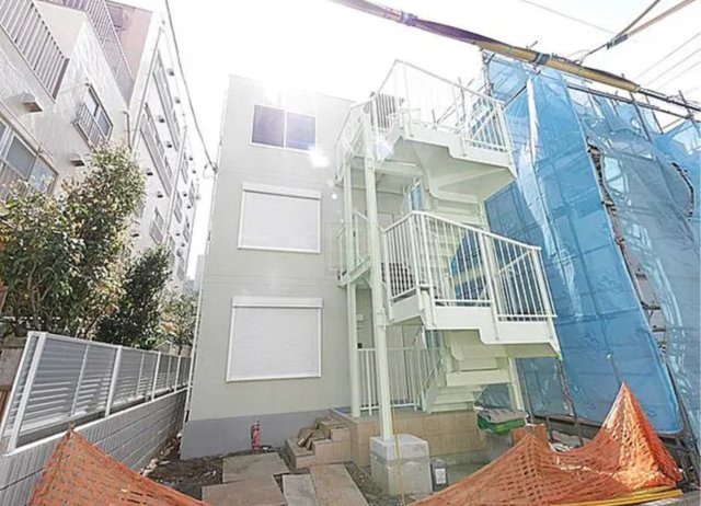 【外観】 | マッシュービル3 | 鉄筋コンクリート造のがっちりとした建物。