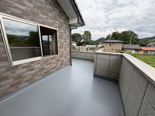 ときがわ町本郷642-2,642-1中古戸建のバルコニー