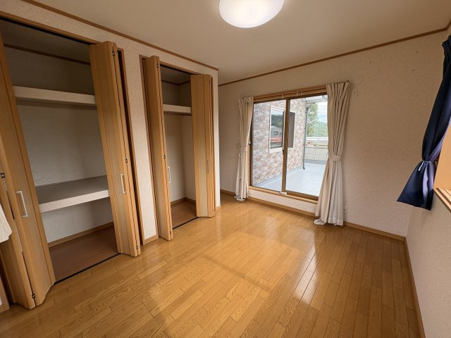 ときがわ町本郷 中古戸建の洋室|2階洋室6.5帖