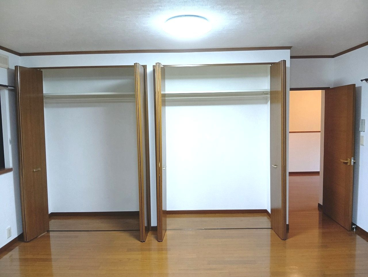 貸家(愛宕山90-168)の収納|大きなものも収納できそうです
