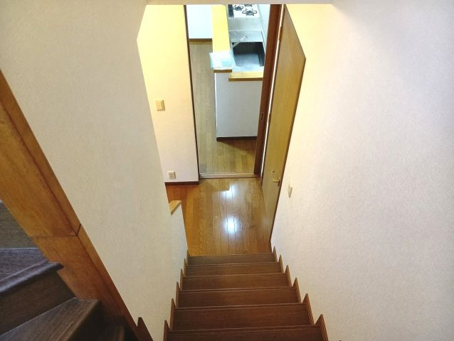 貸家(愛宕山90-168)の内装