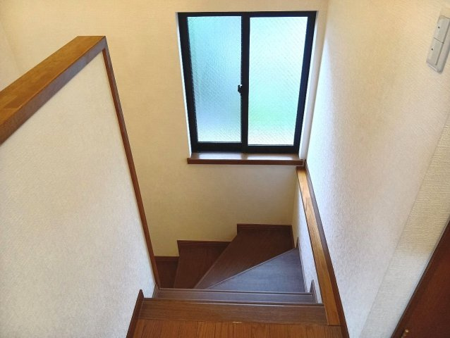 貸家(愛宕山90-168)の内装