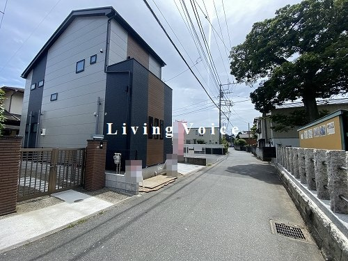 【仲介手数料０円】茅ヶ崎市高田1丁目　新築一戸建ての前面道路含む現地写真|茅ヶ崎市高田1丁目　新築一戸建て