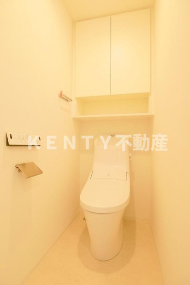 【トイレ】 | THE PREMIUM CUBE G 大崎 | ゆったりとした空間のトイレです