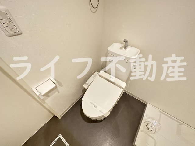 Cerejaのトイレ|落ち着いた色調のトイレです