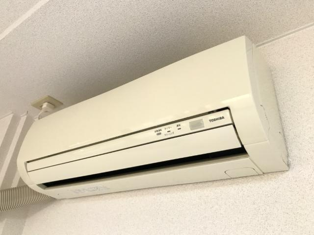 レジデンスヒルズカコⅢの設備|エアコン