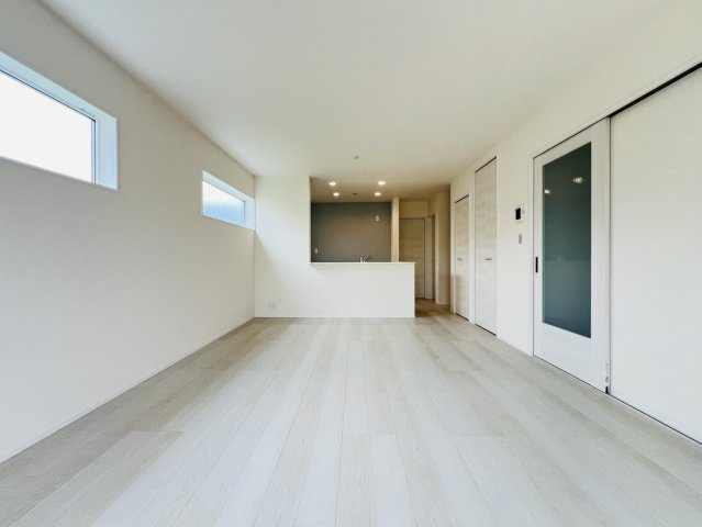 高浜市湯山町5丁目14-9『仲介手数料無料』新築一戸建て・建売の居間・リビング