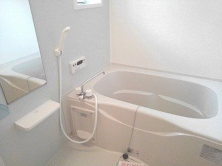 セレノ・アロッジオの浴室|落ち着いた空間のお風呂です