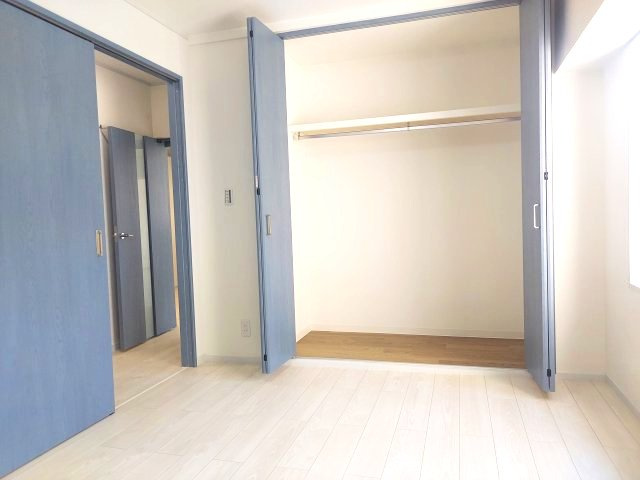 宝塚ビューハイツの洋室|東側洋室約5帖