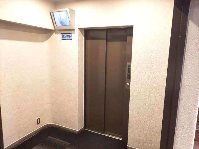 宝塚ビューハイツのその他共用部分|エレベーター前