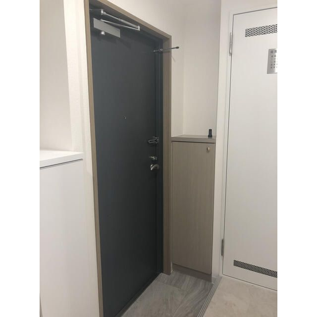 プレミール高輪の玄関