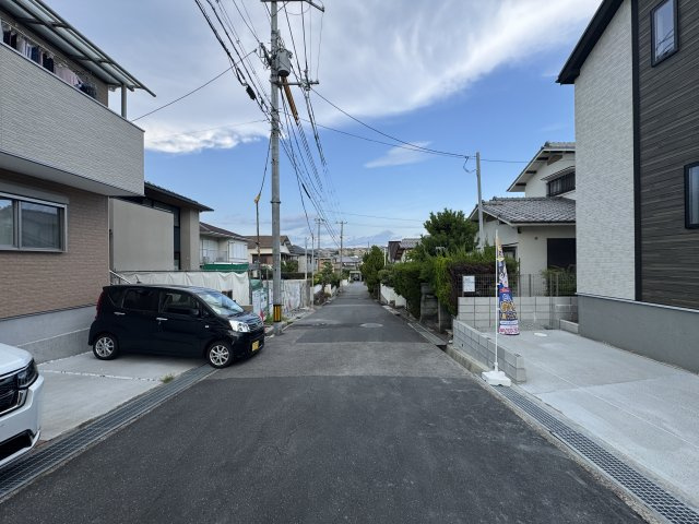 神戸市須磨区竜が台６丁目新築戸建A号棟の前面道路含む現地写真