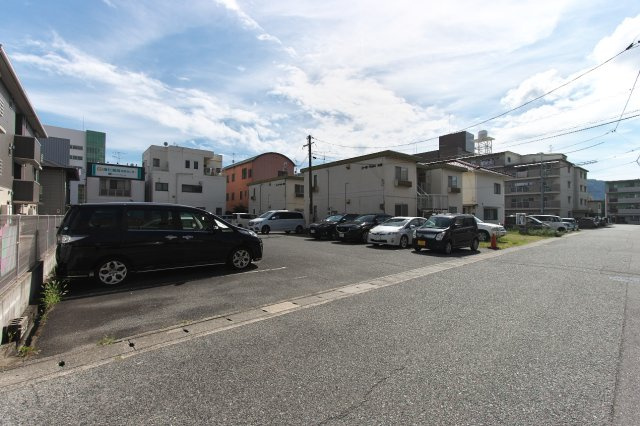 千崎駐車場（コーポ弥生隣）の外観