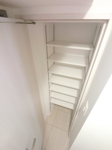 S-RESIDENCE行徳aile の収納