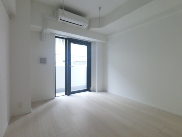 S-RESIDENCE行徳aile の洋室