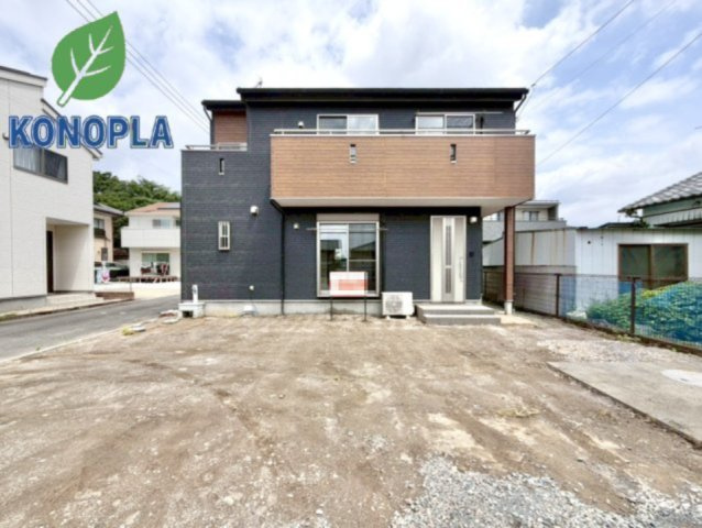 【中古戸建】太田市大原町の外観|■外観｜外構や植栽の計画次第で自分好みにアレンジできる余白があり、リゾートのような非日常間のある空間づくりも可能です♪住みながら楽しめる住まいです♪