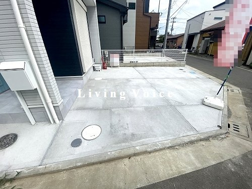 【仲介手数料０円】茅ヶ崎市西久保　新築一戸建ての駐車場|茅ヶ崎市西久保　新築一戸建て