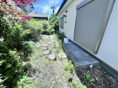 【庭】 | 高槻市東天川１丁目　中古戸建