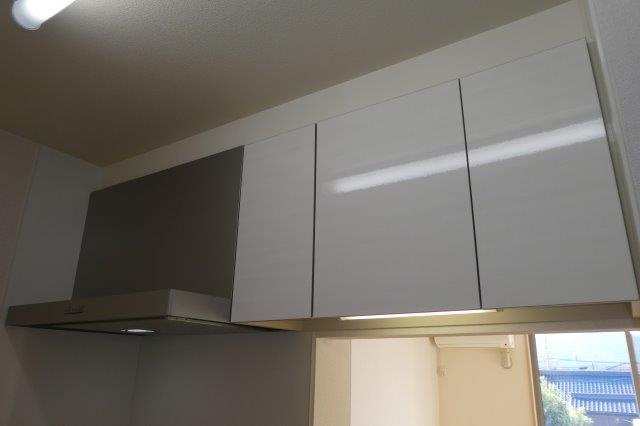 パーシモンのキッチン|キッチン上収納