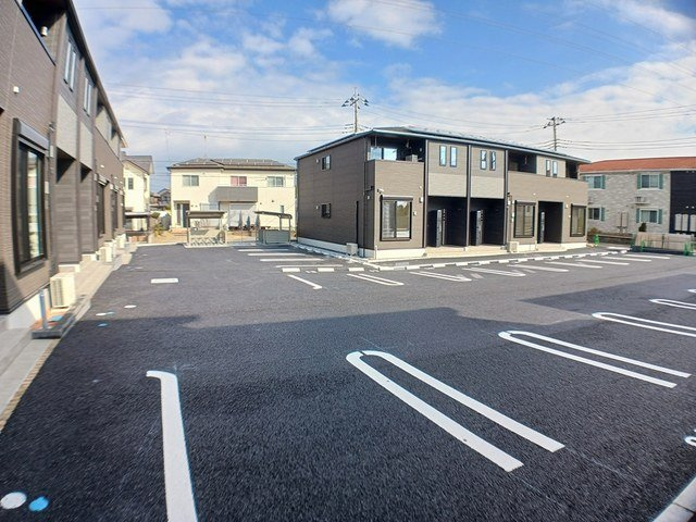 シェノンⅣの駐車場