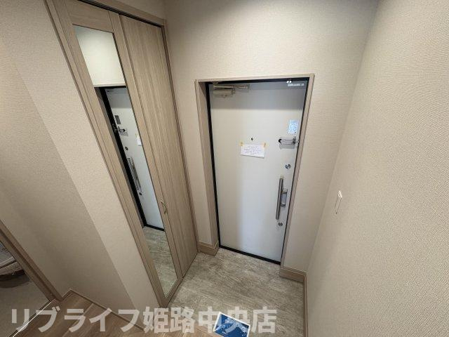 フォンターナ飾磨の玄関