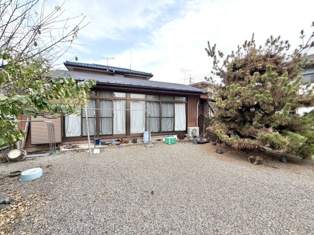 【中古戸建】高崎市新町の外観|■外観｜特徴のある個性的な住まいと美しい街並み、そして住みやすい環境を、ぜひ現地でご覧になりませんか。お気軽にお問合せください(^^) 