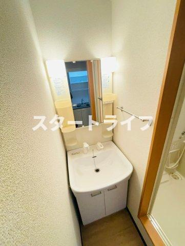 大阪市淀川区西中島６丁目の賃貸マンションの洗面所