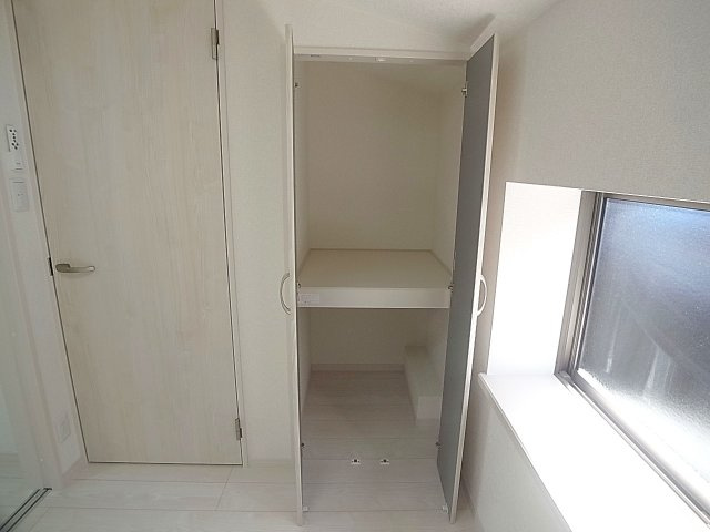 神戸市兵庫区東出町３丁目のテラスの収納|収納スペース、各部屋に完備