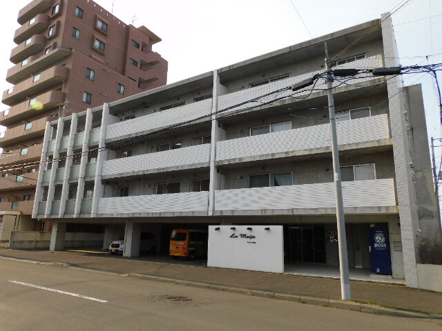 札幌市東区北四十四条東１５丁目の賃貸マンション