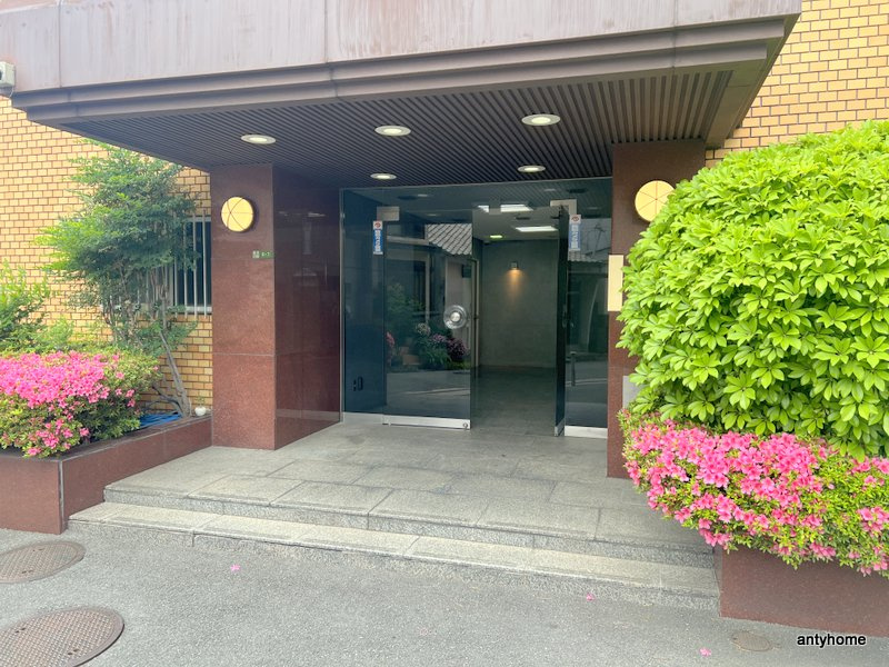 MSR京橋　仲介手数料無料のエントランス