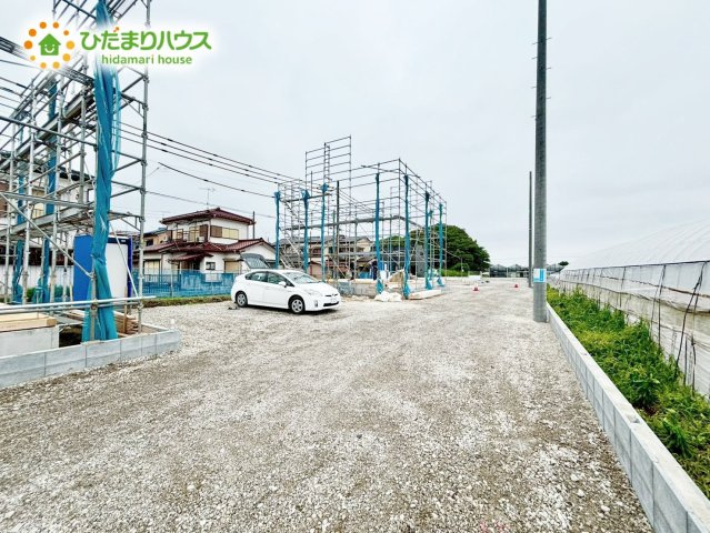 野田市木間ケ瀬2期　新築戸建　2号棟の前面道路含む現地写真