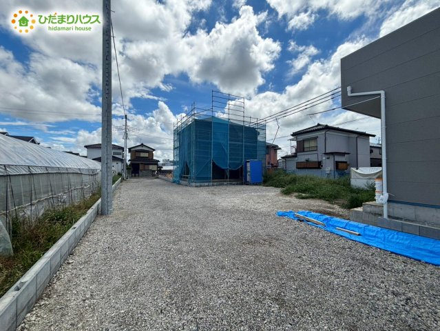 野田市木間ケ瀬2期　新築戸建　2号棟の前面道路含む現地写真