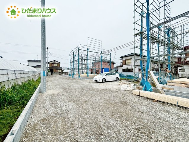 野田市木間ケ瀬2期　新築戸建　2号棟の前面道路含む現地写真