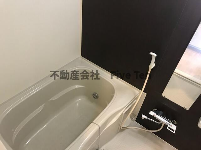ラ・フォルテ弦巻の浴室