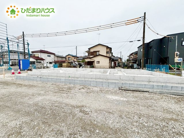 野田市木間ケ瀬2期　新築戸建　3号棟の前面道路含む現地写真
