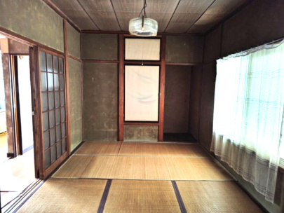 売中古戸建　静岡市駿河区新川１丁目の和室|ゆったりとした広さで、ご家族のくつろぎ空間としてもおすすめです。