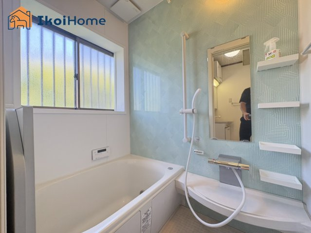明石市魚住町金ケ崎　中古戸建の浴室|【ホームページに現地動画掲載中】●年中無休：当日予約可●自動湯沸しなどがついたオートバス。