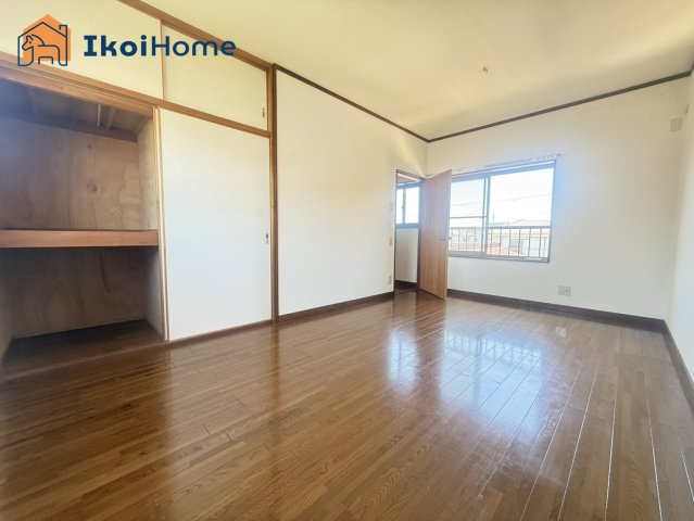 明石市魚住町金ケ崎　中古戸建の子供部屋|【ホームページに現地動画掲載中】●年中無休：当日予約可●収納が多く季節ものの家電も収納できます。