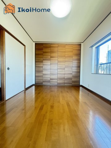 明石市魚住町金ケ崎　中古戸建の寝室|【ホームページに現地動画掲載中】●年中無休：当日予約可●洋室は広さございますのでお子様部屋などに最適