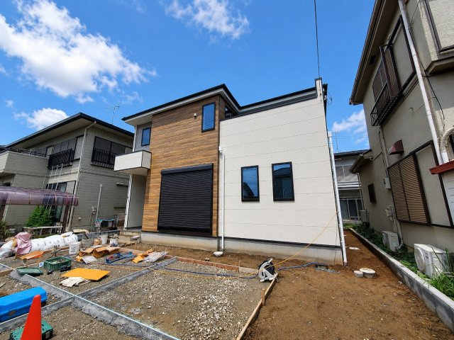 吉川市　新栄2丁目　新築戸建　全1棟の外観|外観もきれいです
