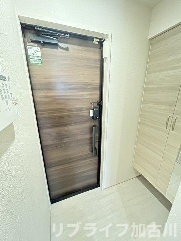レジデンス尾上町の玄関