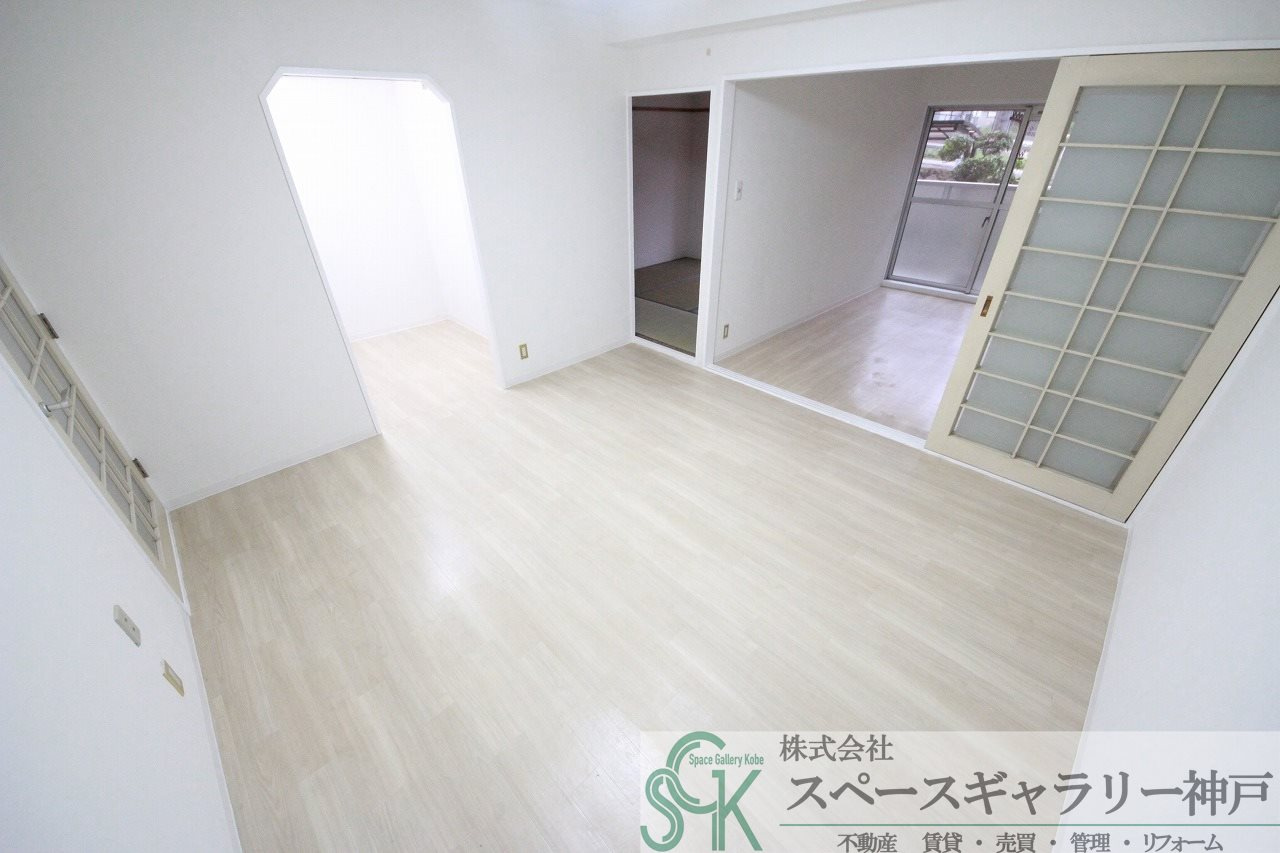 パールヒル清水が丘の居間・リビング|※同じ間取りの別のお部屋のお写真です
※色味仕様が異なる場合がございます