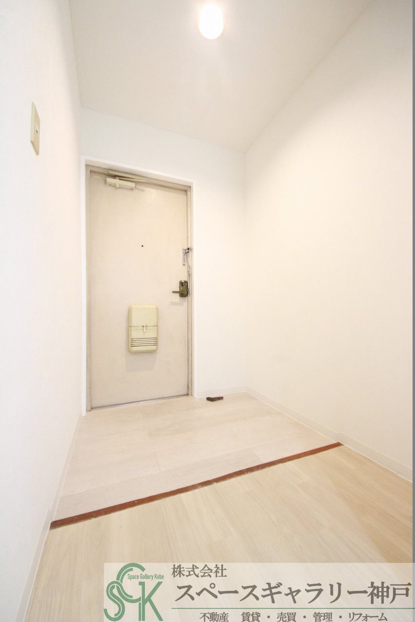 パールヒル清水が丘の玄関|※同じ間取りの別のお部屋のお写真です
※色味仕様が異なる場合がございます