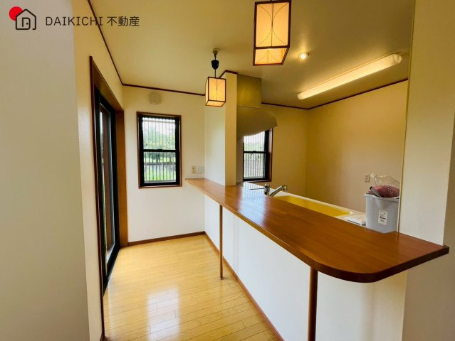 【居間・リビング】 | 日高市高萩　中古戸建