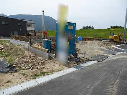 安佐北区深川１丁目の前面道路含む現地写真
