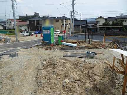 安佐北区深川１丁目の前面道路含む現地写真